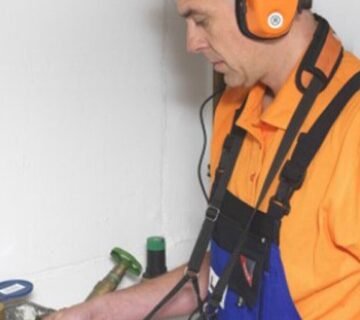 كشف تسربات المياه ببيشة